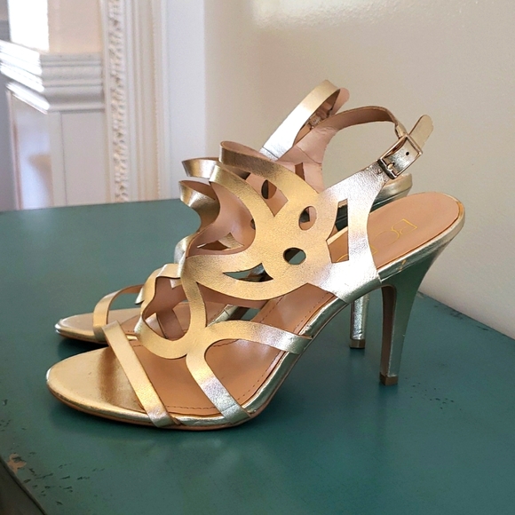 BCBG Gold High Heel Sandals Size 9.5 - Picture 1 of 3